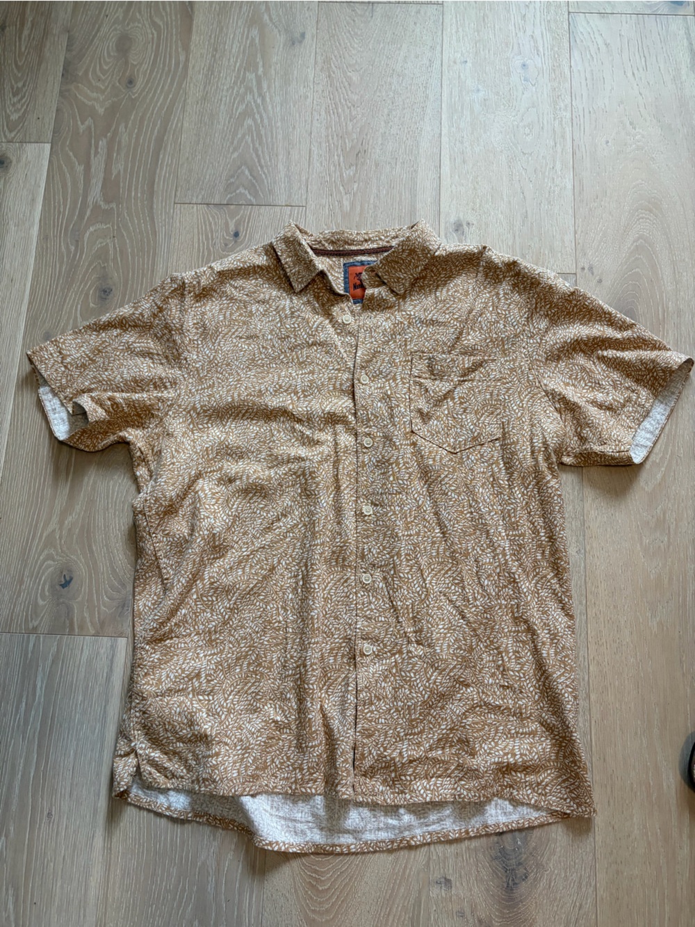 Newport Men's Short-Sleeve Tan Printed Button-Up Shirt